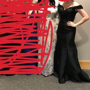 Mac Duggal Black Off the Shoulder Mermaid Gown